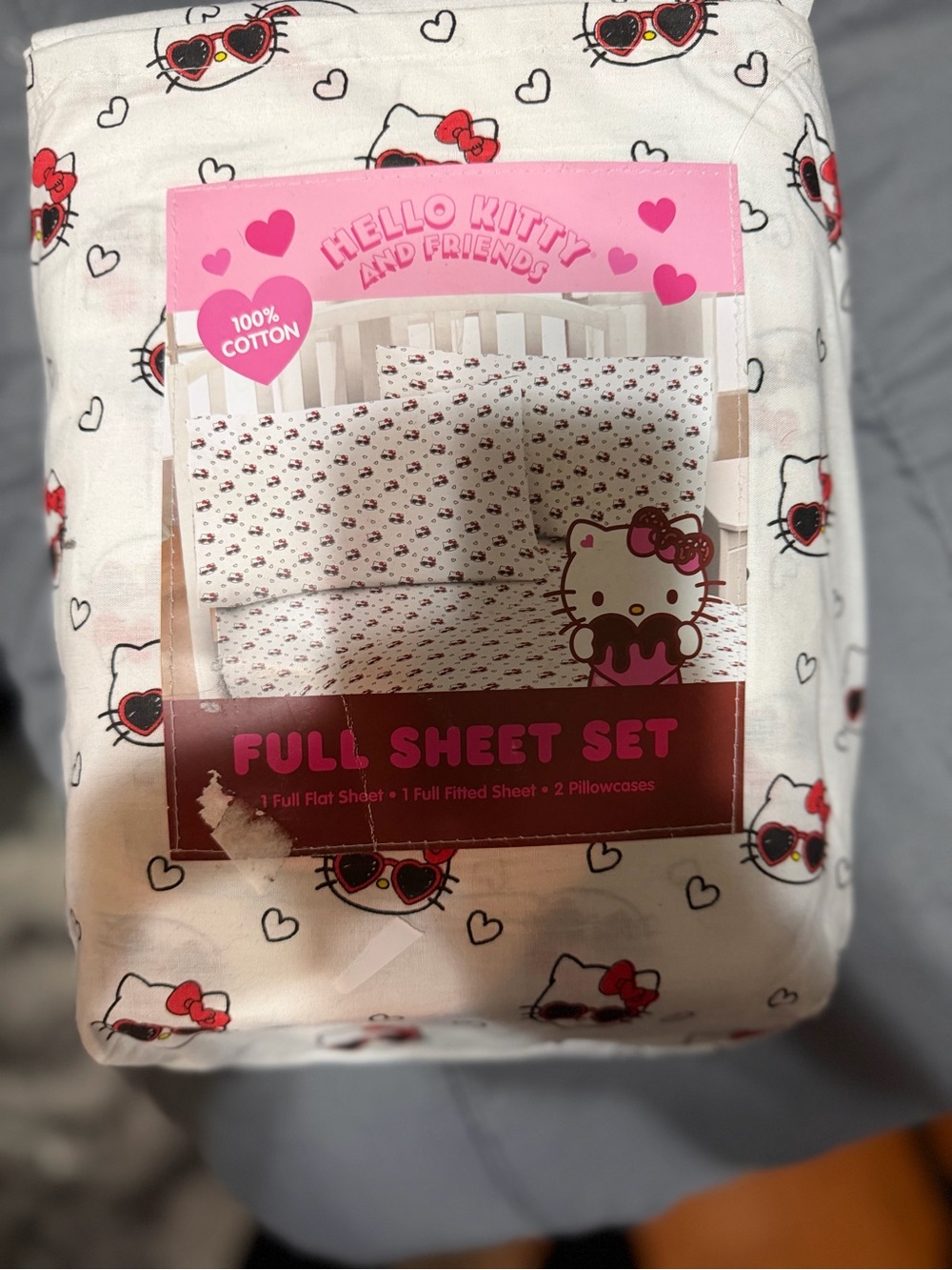 Hello Kitty Full Sheet Set - White with Pink and Red Accents